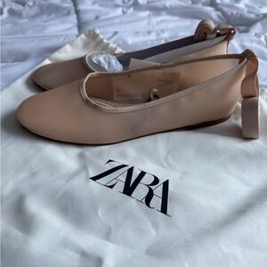 Zara Women's Nude Ballet Flats